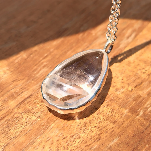 貫入水晶～クォーツインクォーツの純銀ネックレス/水晶ペンダント 