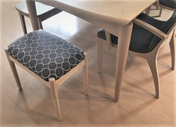 新作ミナペルホネン スツール タンバリン 北欧 minaperhonen　グレー　 1枚目の画像