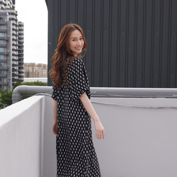 Kelly V Neck Puff Sleeve Dress Black Printed 13枚目の画像