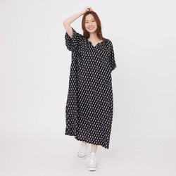 Kelly V Neck Puff Sleeve Dress Black Printed 5枚目の画像