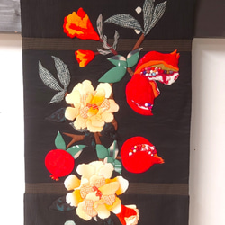 ハンドメイド 椿のタペストリー ハンドメイド 椿のタペストリー