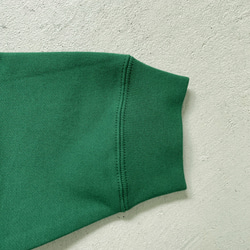 【ユニセックス 】刺繍 ビッグシルエット クルーネック スウェット　裏パイル【グリーン】 8枚目の画像