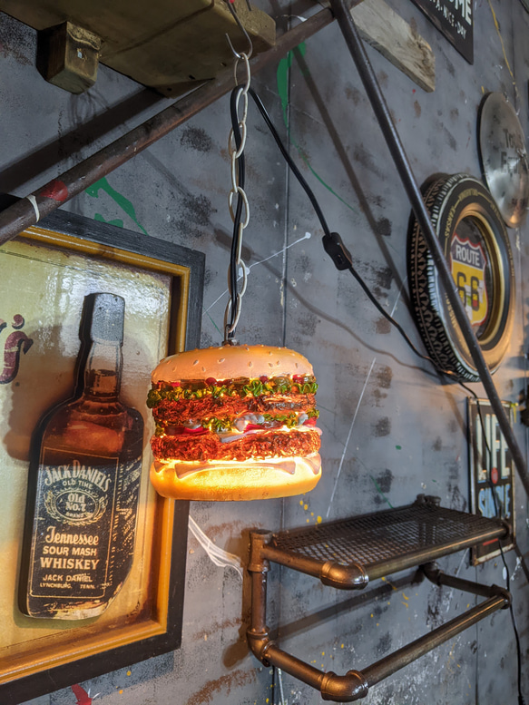 アメリカンダイナー/ バーガーズカフェ ペンダントランプ/ コンセント式 ハンギングランプ/ ハンバーガー  吊り下げ式 8枚目の画像