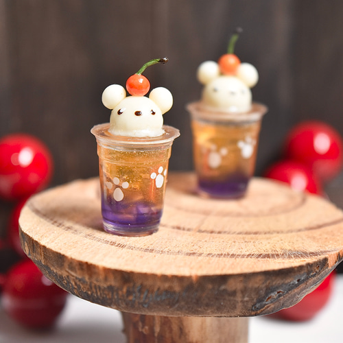 どうぶつたちの隠れ家カフェ＊ハロウィン風味のくまさんクリームソーダ