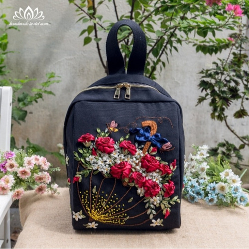 手刺繍 お花 ローズ リュックサック リュック・バックパック