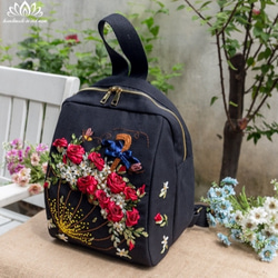 手刺繍 お花 ローズ リュックサック リュック・バックパック 手刺繍 お花 ローズ リュックサック リュック・バックパック