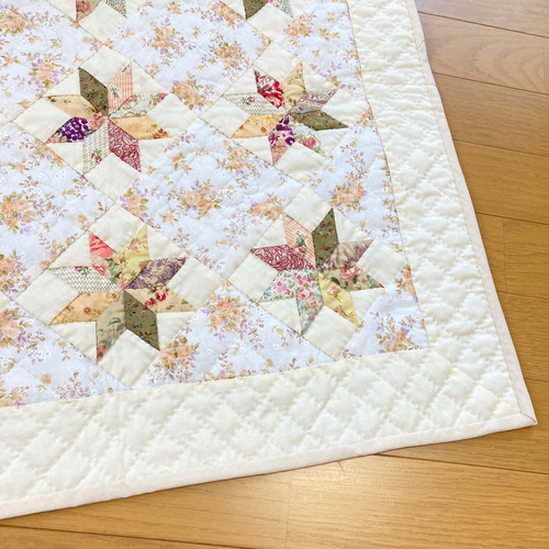 レモンスターのパッチワークタペストリー パッチワークキルト