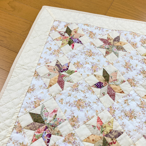 レモンスターのパッチワークタペストリー パッチワークキルト