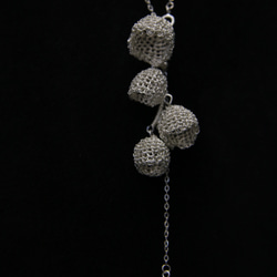 すずらんの花ネックレス丨銅かぎ針編み淡水パール丨セレモニー 3枚目の画像