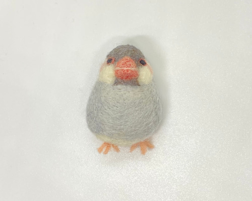 羊毛フェルトのブローチ 桜文鳥のあやこさん ブローチ たんぽぽ手芸