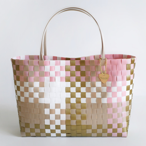 チェック柄 プラスチック製かごバッグ　woven チェック柄プラスチック製かごバッグ - メルカリ