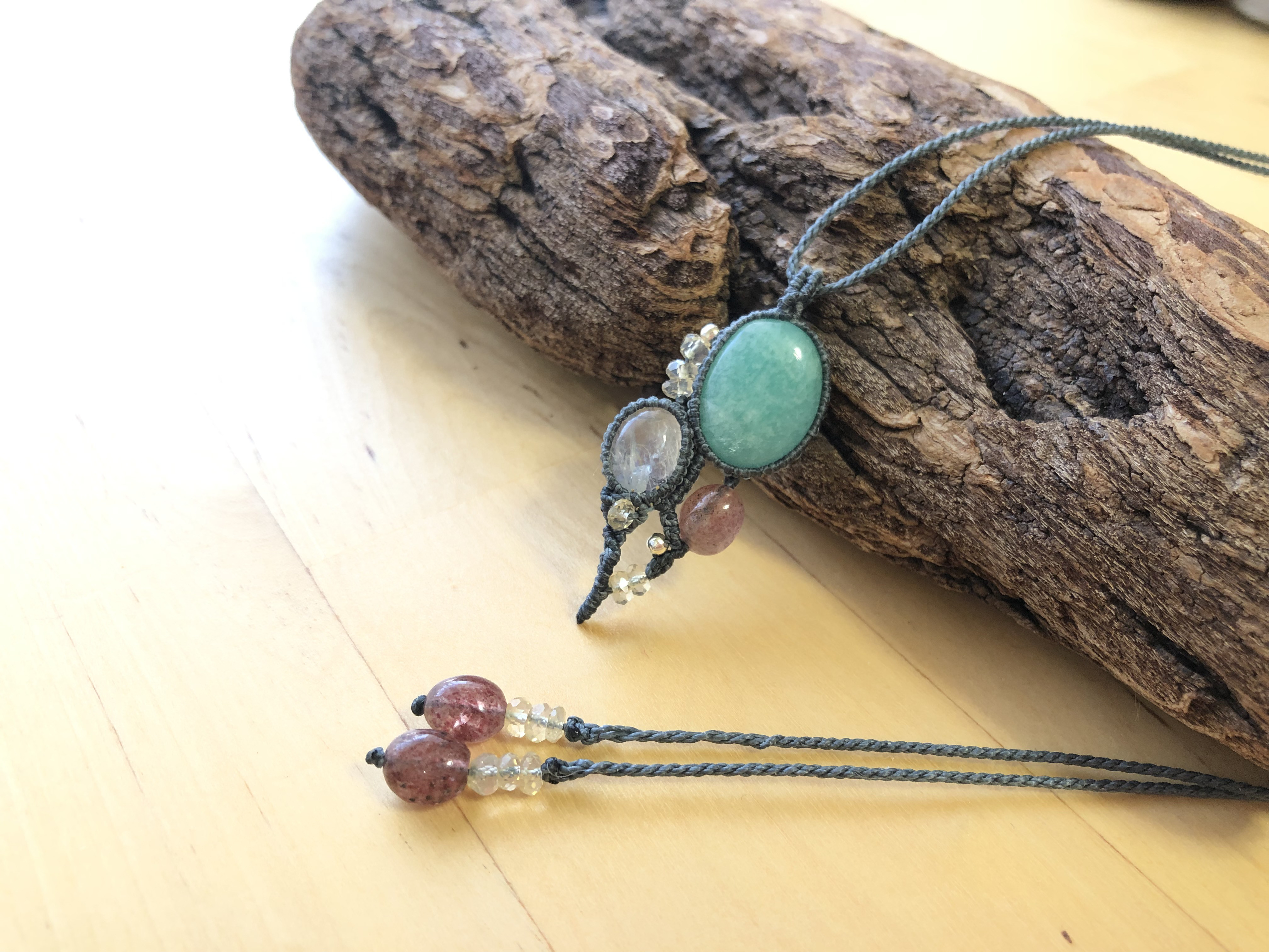 アマゾナイトのマクラメ編みネックレス⭐︎