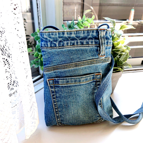 148☆デニムリメイク ショルダーバック ジーパン ジーンズ 古着 送料