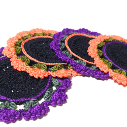 ギザギザお花コースター ハロウィンカラー かぎ編み ハンドメイド 1枚目の画像