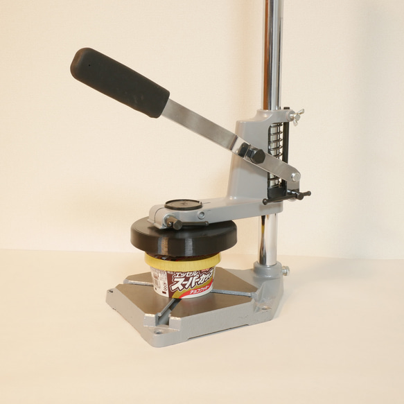 アイスクリームカップ・ジェラート用打栓機 アイスクリーム