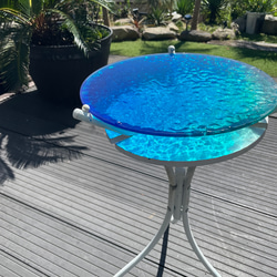 新ver ブルーウォーター　水紋の影　穏やかな海ガラスガラスサイドテーブル　海　SEA  table 丸テーブル 3枚目の画像