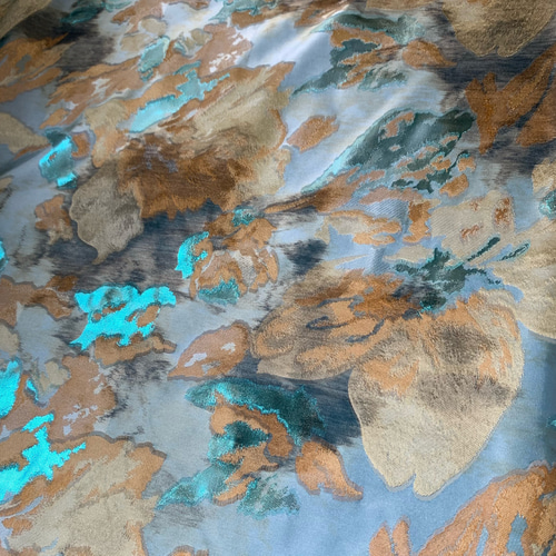 美品 HERMES フランス製 花柄系 幾何学模様 ブルー系 総柄 生地］フランス製最高級 ラメ シルクジャガード 絵画風花柄