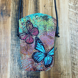 ゴブラン織りのシンプルなスマホポーチ　花と蝶 4枚目の画像