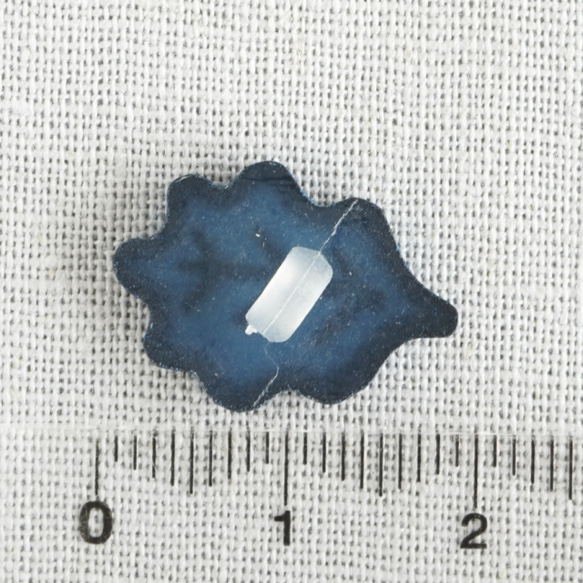 (2個) 18mm 葉っぱのボタン バーガンディー　フランス製　 5枚目の画像