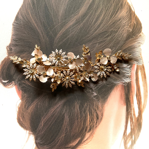 煌めくフラワーヘアクリップ☆*:.ラインストーン☆*:.花嫁髪飾り