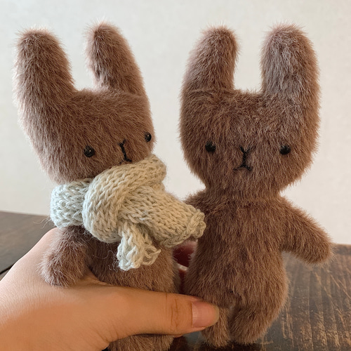 ウサギ型ぬいぐるみ 手のひらサイズ てのひらサイズのうさぎさん ぬいぐるみ H₂O 通販 14652077｜Creema