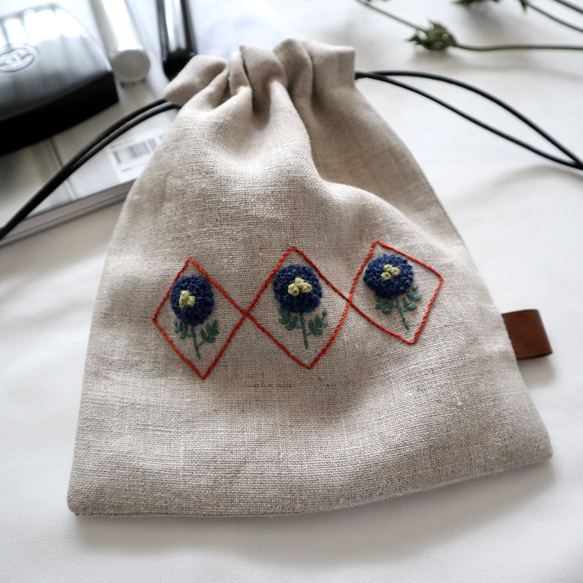 モコモコ♡お花刺繍の巾着袋【受注製作】 3枚目の画像