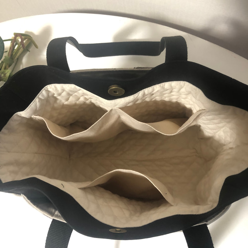 少し大き目なトートバック インポート刺繡生地×黒系 トートバッグ  