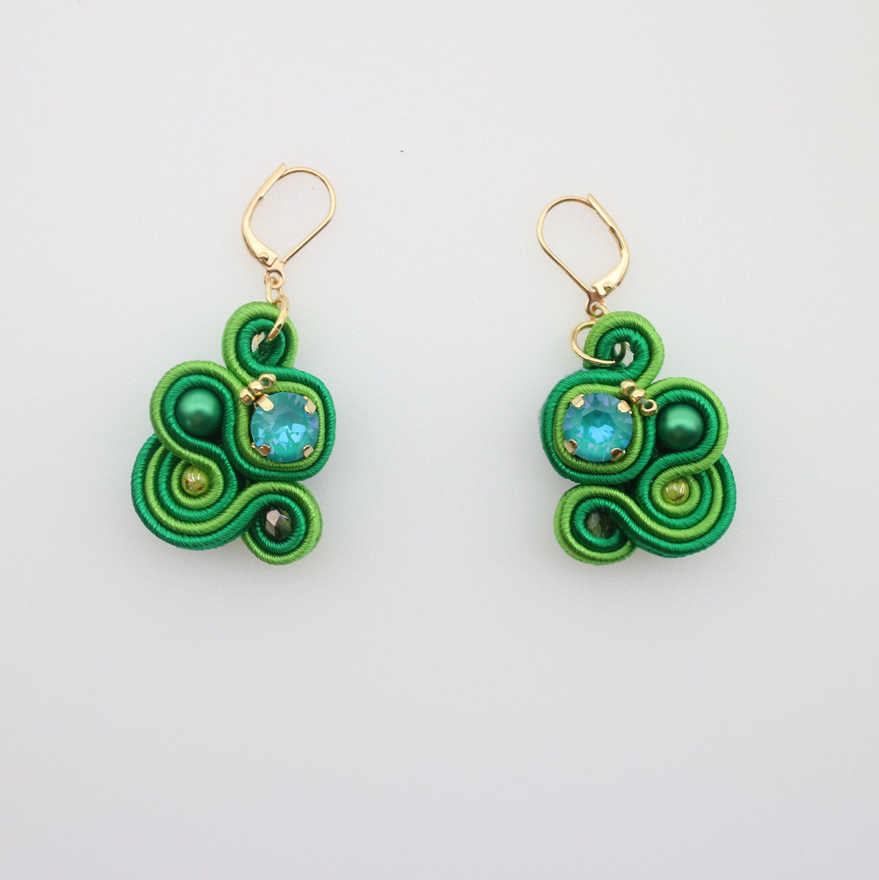 【Emma-エマ-】 soutache（ソウタシエ）ピアスorイヤリング ［グリーン系］