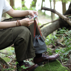 【即日発送／送料無料】手触りの良いコンパクトな巾着バッグ　Kinchaku bag (grey) 12枚目の画像