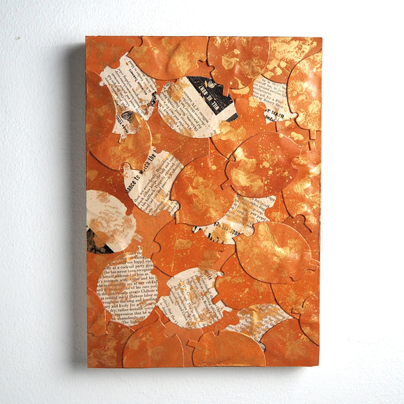 オイルレザーとヴィンテージ雑誌のコラージュアート （落ち葉） A4