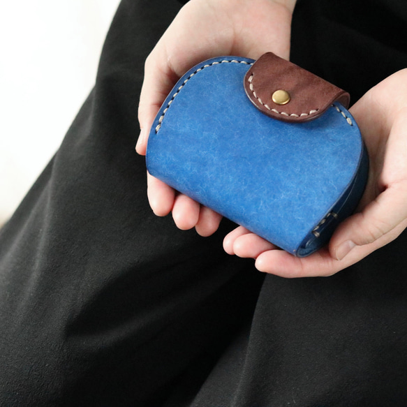 小さな財布 コロコロ丸いコンパクトウォレット・革財布 コバルト＆ブラウン 1枚目の画像