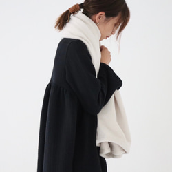 秋冬3way大人の高級メルトンフリースストール／ストールにもアウターにもブランケットにも使い方色々／アイボリー 7枚目の画像