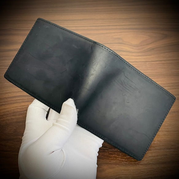 イタリアンレザー ヌバック 折財布 二つ折り 本革 革財布 メンズ レディス 牛革 コンパクト 経年変化 ブラック 4枚目の画像