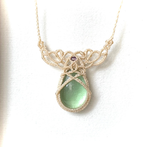 しゅわしゅわ♪ フローライトの天然石アクセサリー・マクラメ