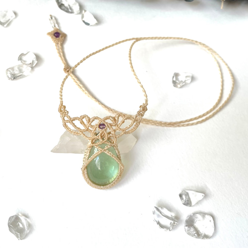 しゅわしゅわ♪ フローライトの天然石アクセサリー・マクラメ