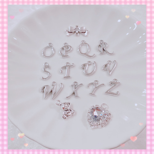 イニシャルチャーム 本革レザーブレスレット ブレスレット