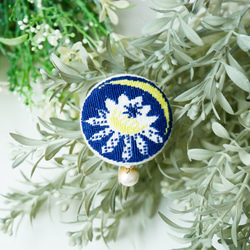 ツユクサ 露草 刺繍くるみボタンブローチ/ヘアゴム 梅雨 ブローチ der