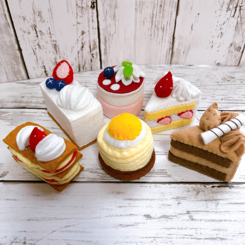 cocページ＊フェルトケーキ 584facc57b6a65792624ffe8a1c8da