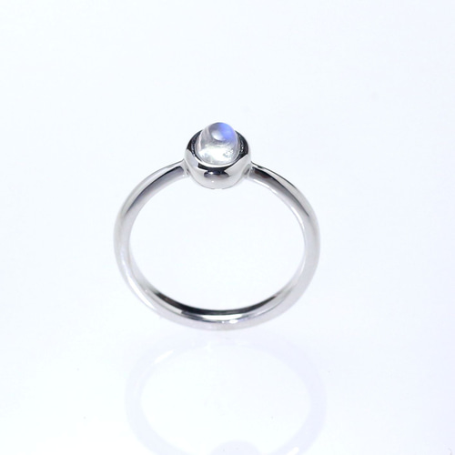Pt900 ブルームーンストーンリング 0.68ct 指輪・リング Atelier Pt900 ブルームーンストーンリング 0.68ct 指輪・リング Atelier