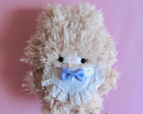 あざと過ぎる？スタイちゃん♡手のひらサイズのぬいぐるみ④ milkteaなウサティ♡クルクルうさちゃん♡スタイの姿。手のひらサイズ