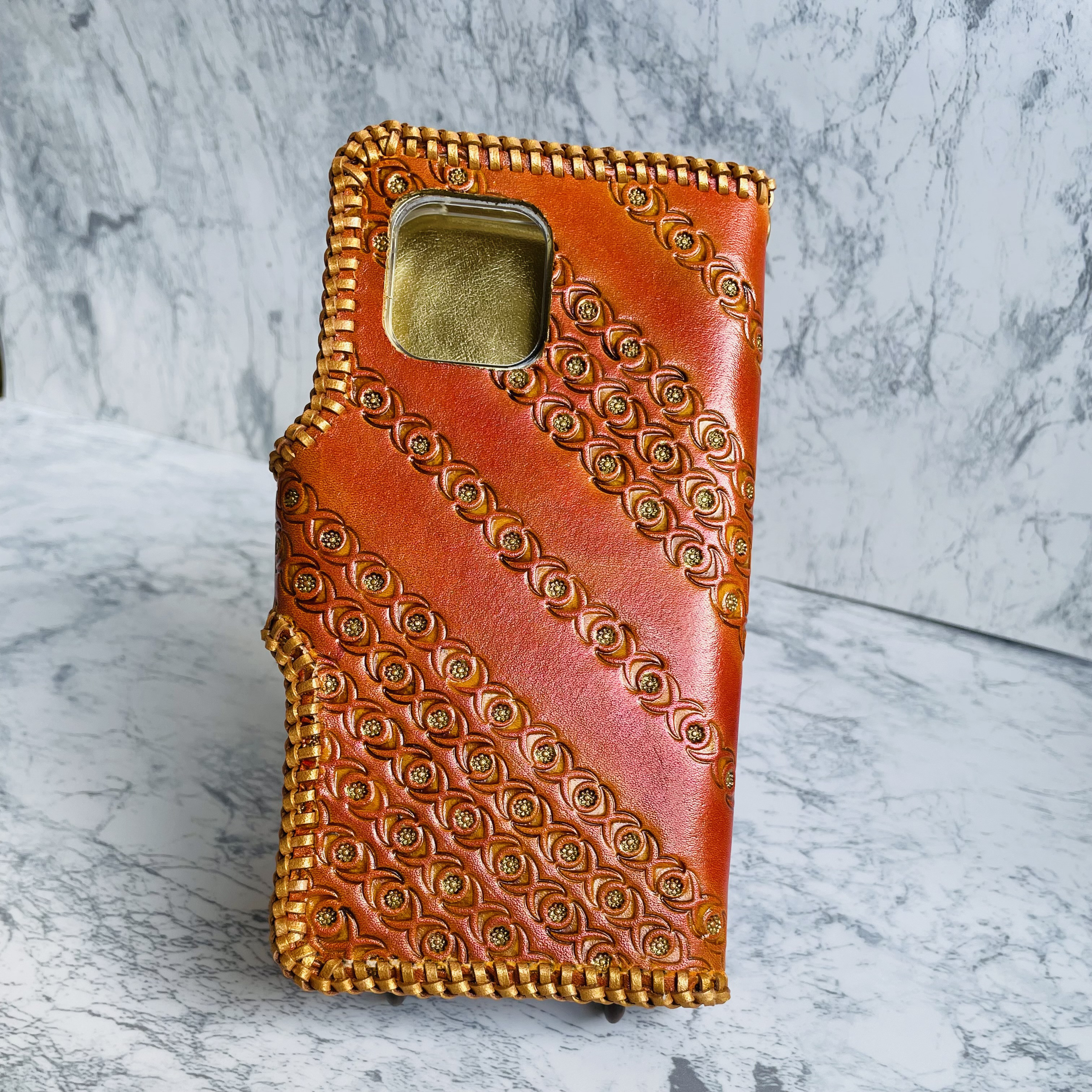 本革スマホケース