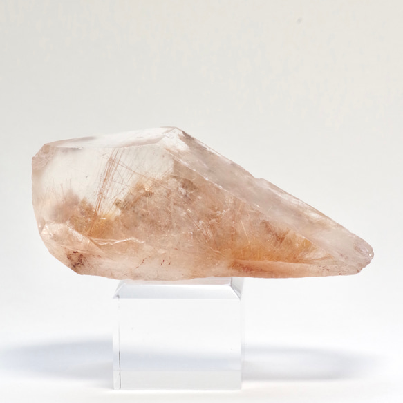 ブラジル産ルチルクォーツ 【一点物】 原石 鉱物 天然石 (No.1476) 1枚目の画像