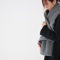 秋冬3way大人の高級メルトンフリースストール／ストールにもアウターにもブランケットにも使い方色々／グレー 5枚目の画像