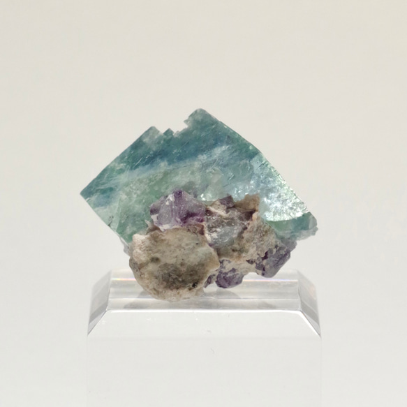中国 内モンゴル産フローライト 【一点物】 原石 鉱物 天然石 (No.1479) 3枚目の画像