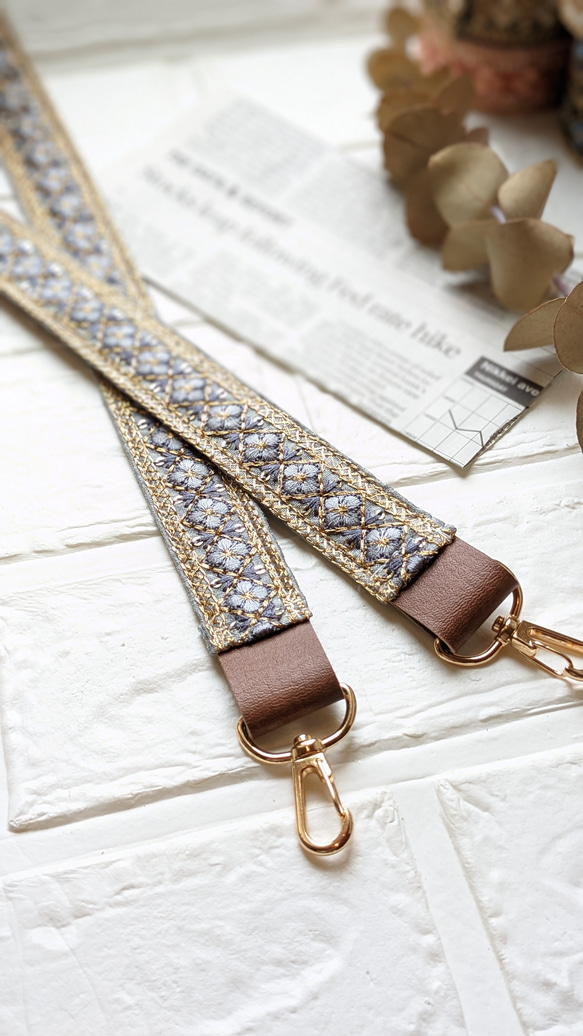 インド刺繍リボンショルダーストラップ♡グレー♡母の日 ネック