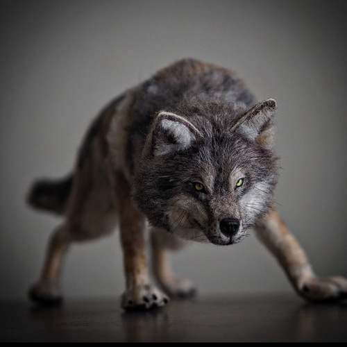 羊毛フェルト ハンドメイド 灰色オオカミ 狼 ウルフドッグ 羊毛
