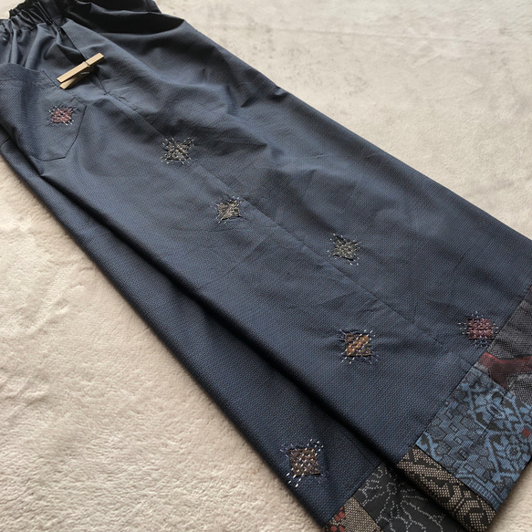 アンティーク大島紬のパッチワークワイドパンツ　刺し子　着丈変更可能　着物リメイク 7枚目の画像