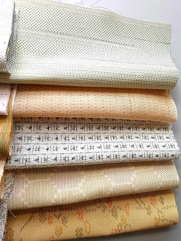 【古布】白系の紬と大島紬の10枚セット【正絹】 5枚目の画像