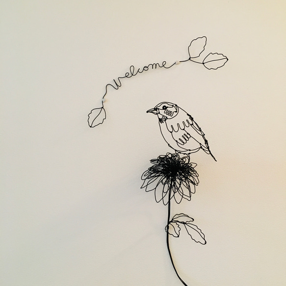 現品限り)お花いっぱいの鳥カゴに仲良し文鳥 ワイヤークラフト