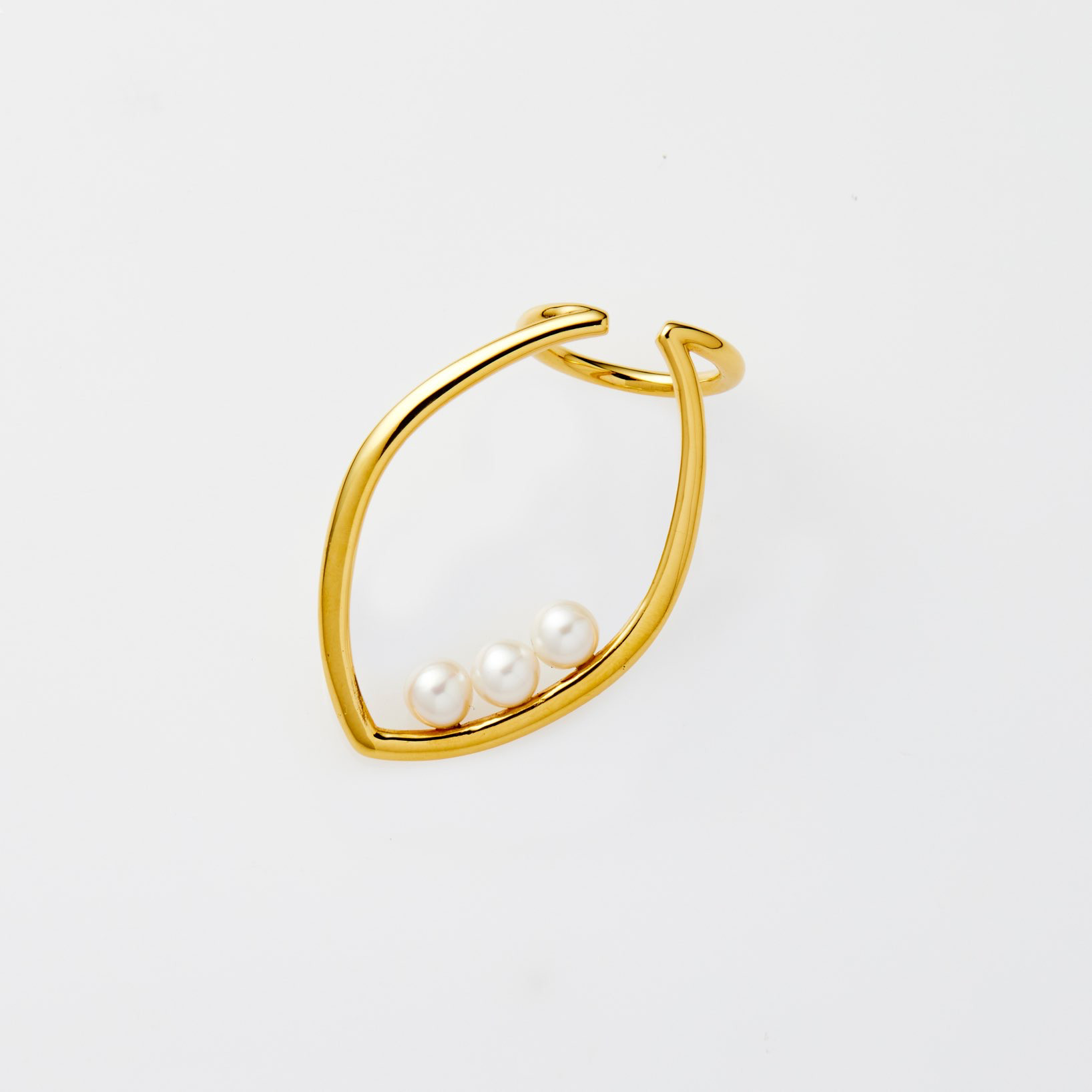 Leaf ear cuff ( gold ) 17,250円
